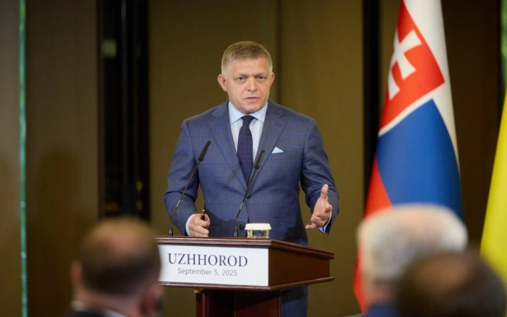 Фіцо заявив про суперечки з Україною щодо енергетичних проблем і прокоментував імпорт російських енергоносіїв
