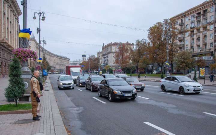 Київ щоденно нагадуватиме про Хвилину мовчання у громадському транспорті та онлайн - рішення міськради