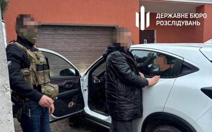 ​ДБР: депутат Львівської облради та його спільник намагалися видурити гроші у підприємця