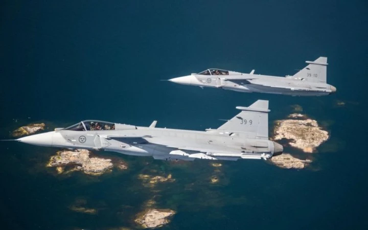 Швеція передасть Україні 16 літаків Gripen наступного року, ще 22 Україна закупить