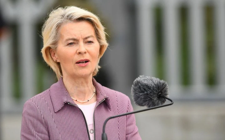 Урсула фон дер Ляєн після прольоту дронів над аеропортами: 