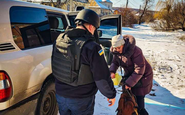 Рятувальники евакуювали шістьох цивільних з прифронтових громад Харківщини