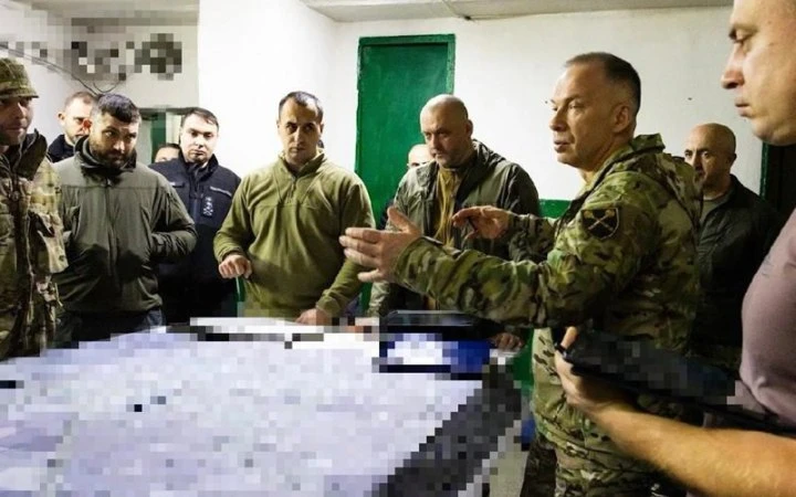 Сирський: Триває комплексна операція з витіснення ворога із Покровська