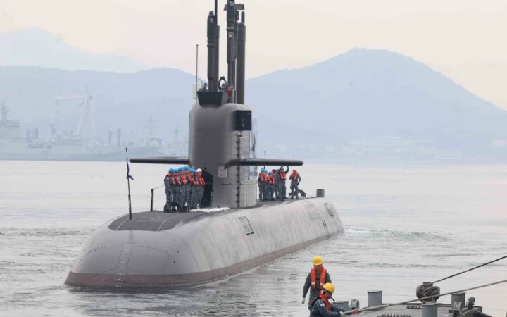 Південнокорейський підводний човен прибув до Канади