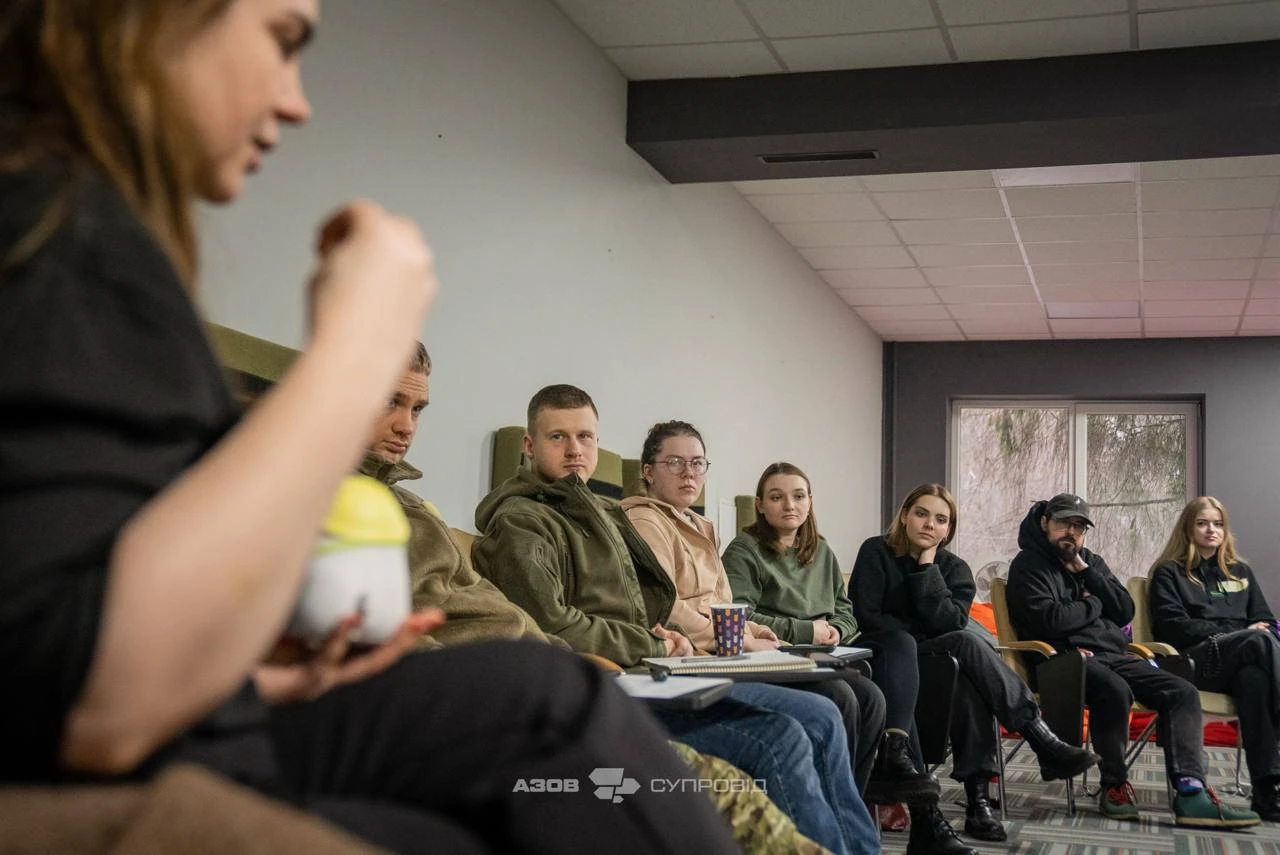 Патронатна служба «Азову» – як відбувається процес повернення бійця до суспільства