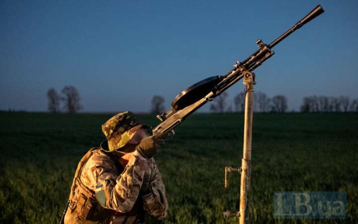 Через падіння уламків 