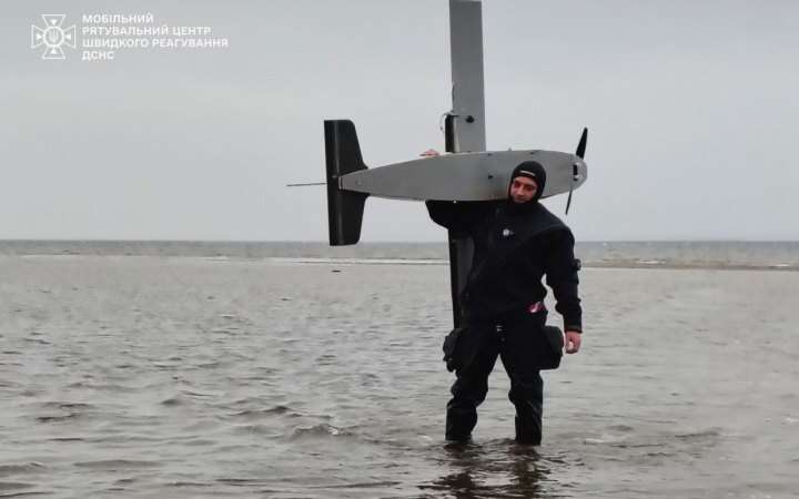 З Київського водосховища вилучили залишки дрона, які знайшов чоловік під час прогулянки