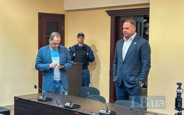 Єрмак після виходу з СІЗО заявив, що тікати не збирається
