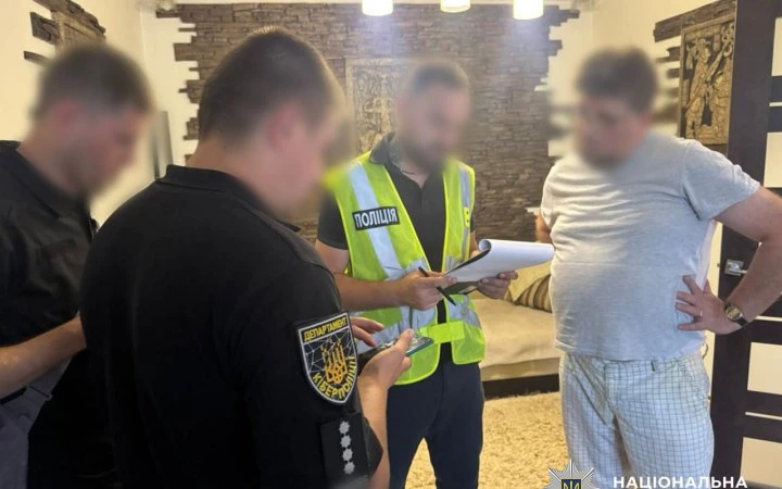 На Хмельниччині викрили підпільну друкарню, де виготовляли 