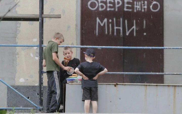 На Харківщині у лісосмузі підірвалися двоє дітей