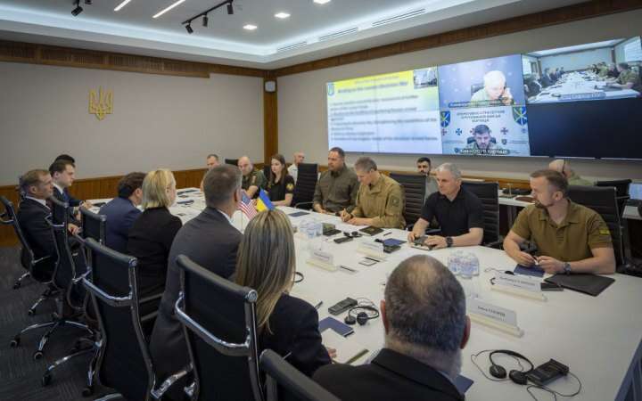 Зеленський зустрівся із заступником радника Білого дому з питань безпеки