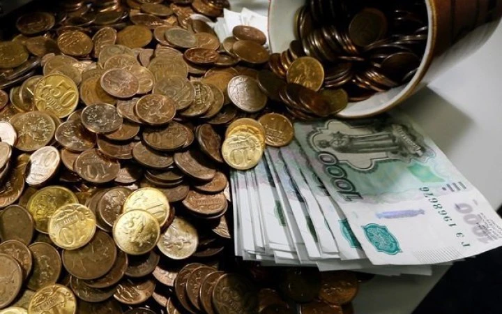Розвідка: дефіцит бюджету РФ за сім місяців перевищив план у чотири рази