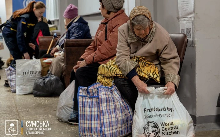 З двох громад Сумщині за кілька днів евакуювали майже 700 людей