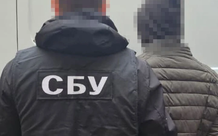 Затримали 20-річного вінничанина, мав підпалити будівлю Інституту нацпамʼяті у Києві на замовлення РФ
