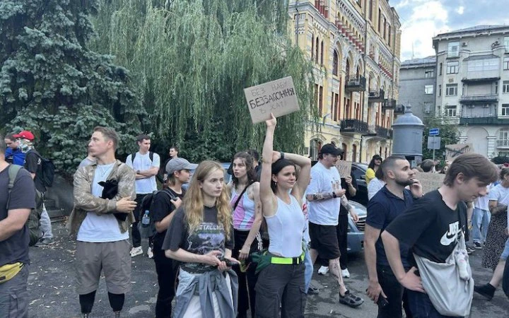 Головне за понеділок, 22 липня: конфлікт навколо НАБУ та САП, понад 130 боєзіткнень, відмова авіаційної техніки на Mirage-2000