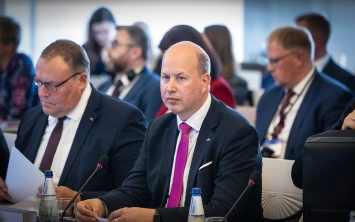 Глава МВС Естонії: будемо далі створювати тиск щодо зменшення видачі шенгенських віз громадянам РФ