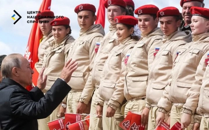 Росіяни на ТОТ Луганщини сформували 3 439 загонів школярів 
