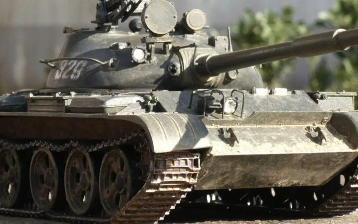 ​Розвідка: РФ повертає в стрій застарілі танки Т-62 через нестачу сучасної техніки
