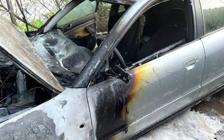 Мешканці Рівного на замовлення росіян підпалили машину, видавши її з авто військових
