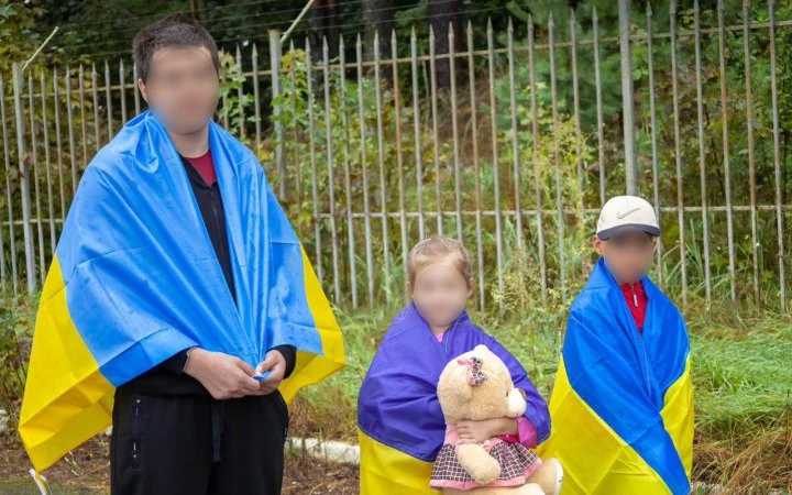 В Україну повернули трьох дітей і юнака, якого окупанти вивезли з Олешківського інтернату до РФ