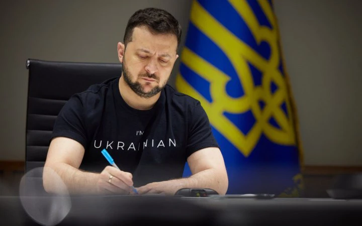 Зеленський відзначив держнагородами українських дипломатів, зокрема Стефанішину, Омельченка і Маркарову