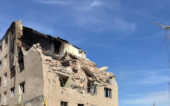 Головне за ніч та ранок четверга, 18 вересня: атака на залізницю на Полтавщині, понад 180 штурмів ворога, удари по НПЗ в Росії