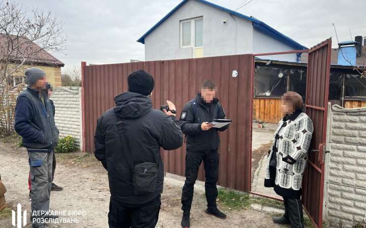 На Дніпропетровщині командир військової частини, який змушував підлеглих будувати будинки своїм родичам