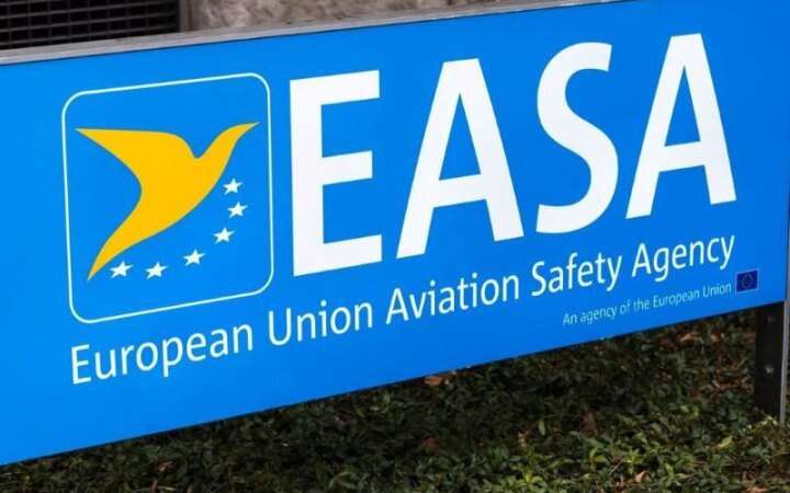 Європейський регулятор EASA оприлюднив рекомендацію не виконувати польоти в частині повітряного простору РФ