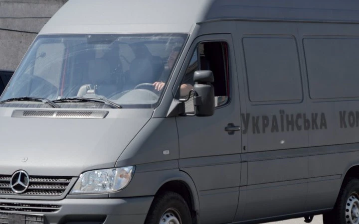 Пресреліз​«Українська команда» передала полку безпілотних систем «Кракен» евакуаційний автомобіль