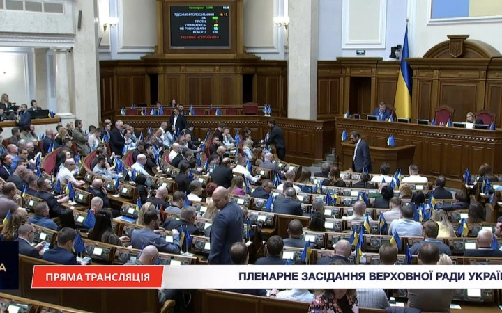 Головне за вівторок, 26 травня: понад 230 боєзіткнень, конфіденційні перемовини в Берліні, зустріч Порошенка і Зеленського