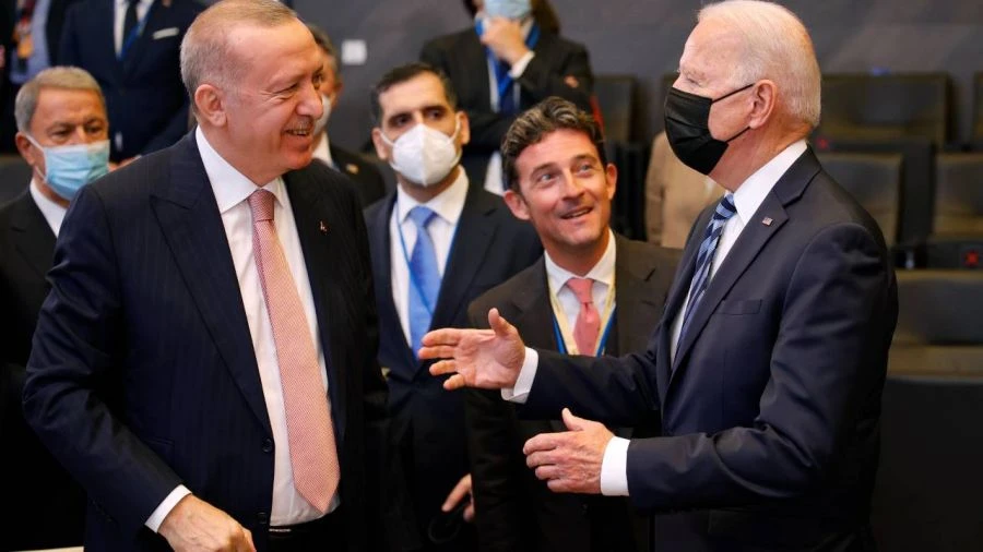 Spotkanie Biden-Erdogan. „Poprawa relacji jest możliwa”
