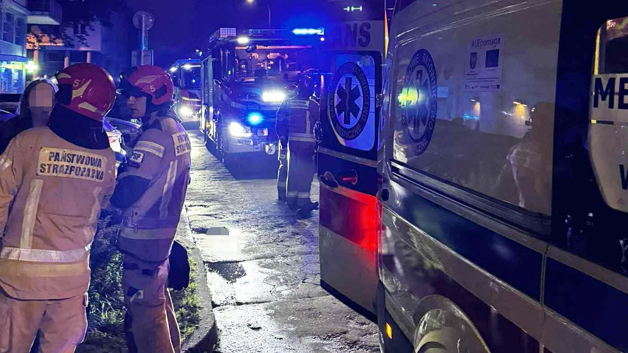 Pijany nastolatek przeżył upadek z ósmego piętra. „Ratownicy byli w szoku”