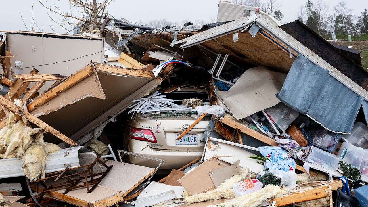 Tornada, pożary, burza piaskowa. Dziesiątki ofiar żywiołów w USA