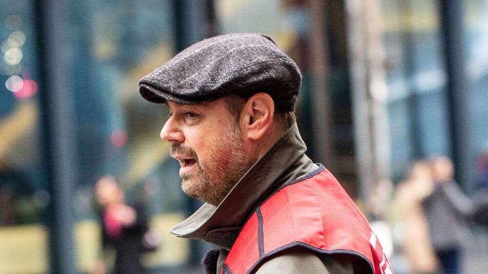 Former EastEnders star Danny Dyer goes undercover to sell the Big Issue