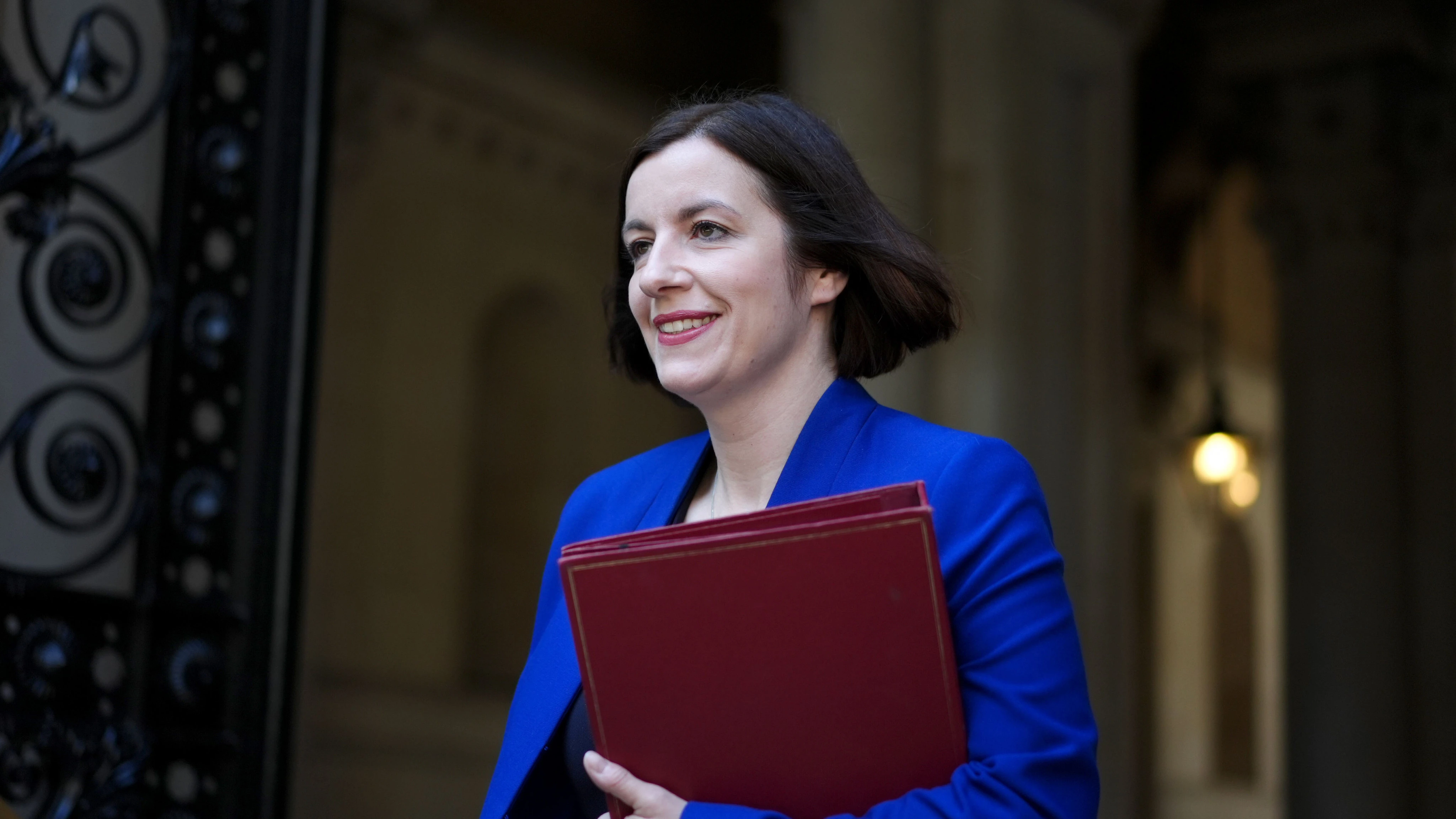 Phillipson promises to ‘back the next generation’ with training opportunities
