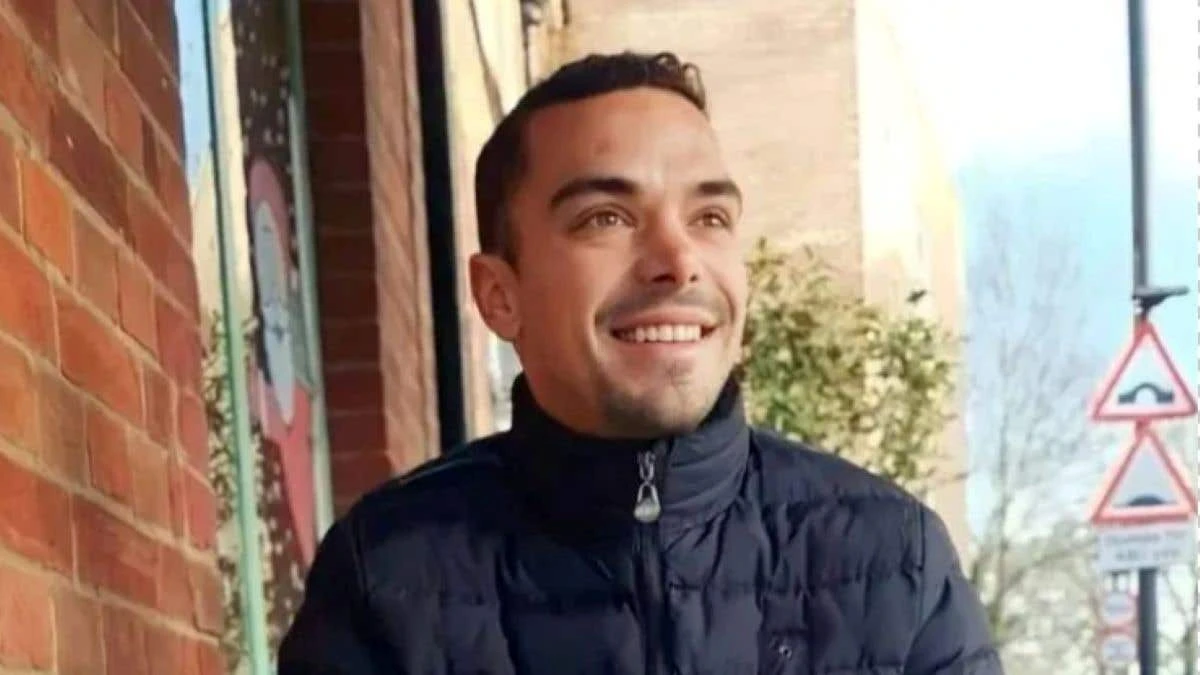 Family question mental health care after death of man on Bibby Stockholm barge