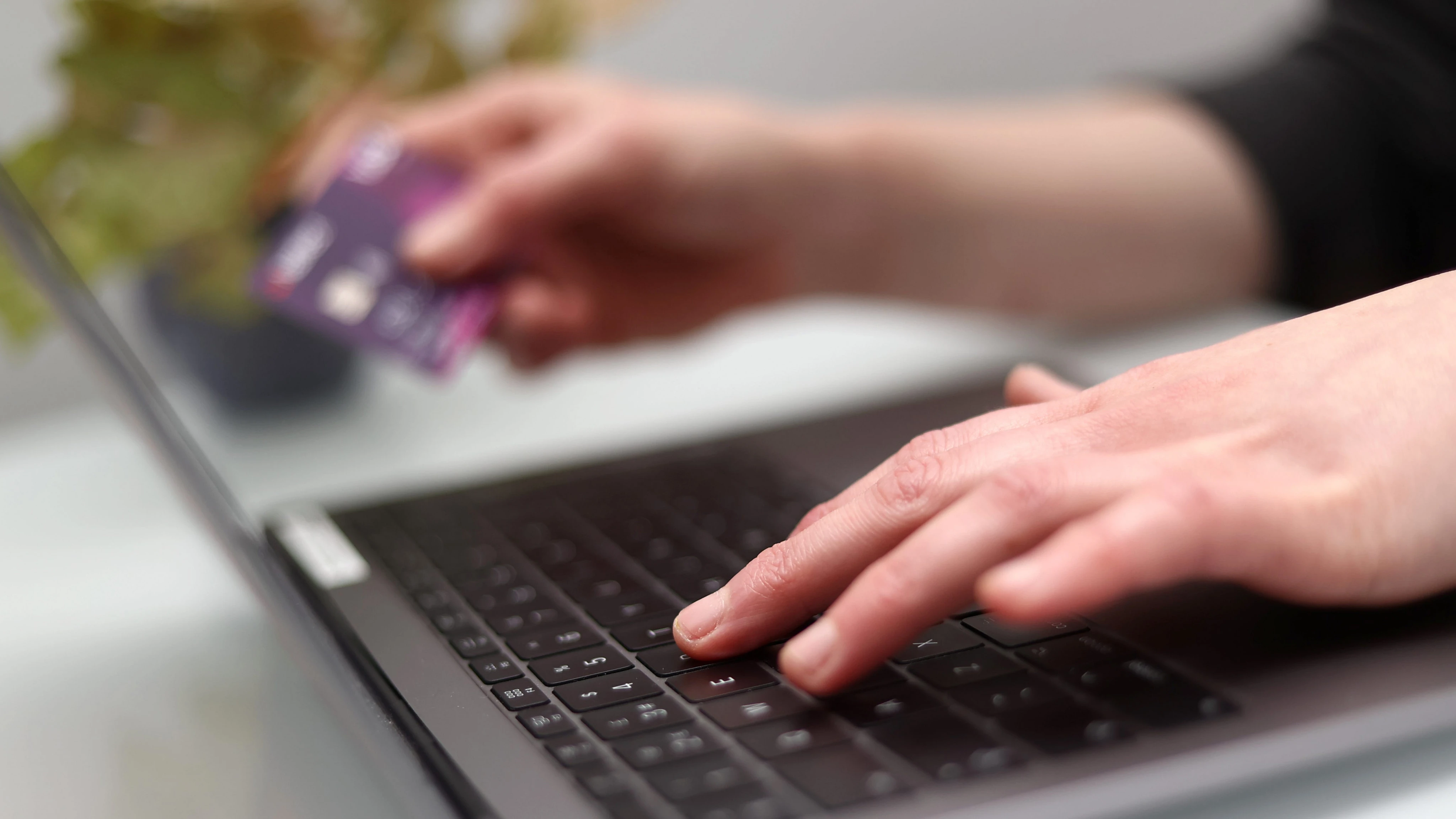 Fraud victims let down by outdated 1960s policing structure, report finds