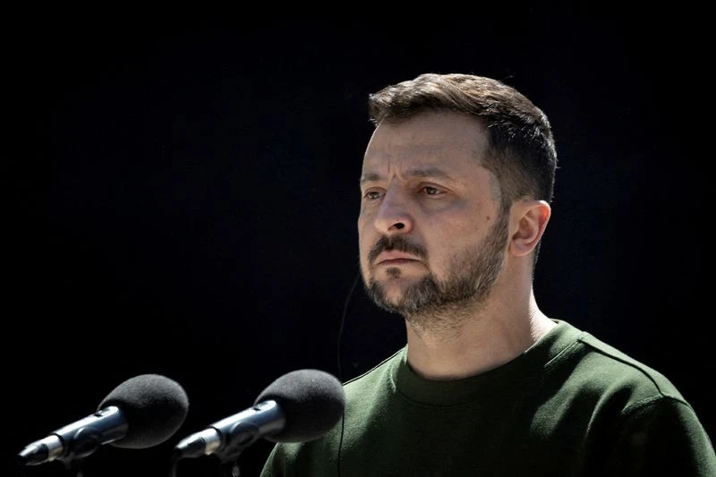 Zelenskiy dismisses head of state guard after assassination plot