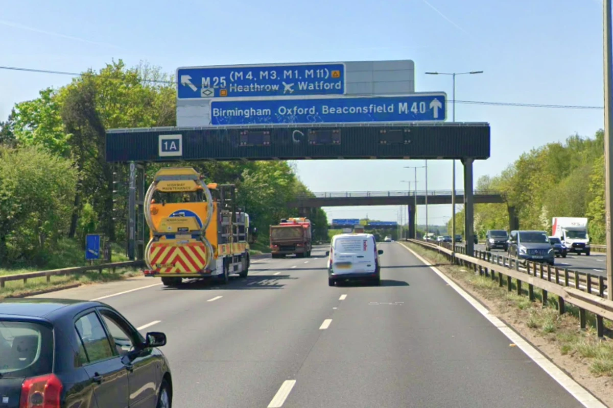 Four arrested after man in 20s killed in M40 crash