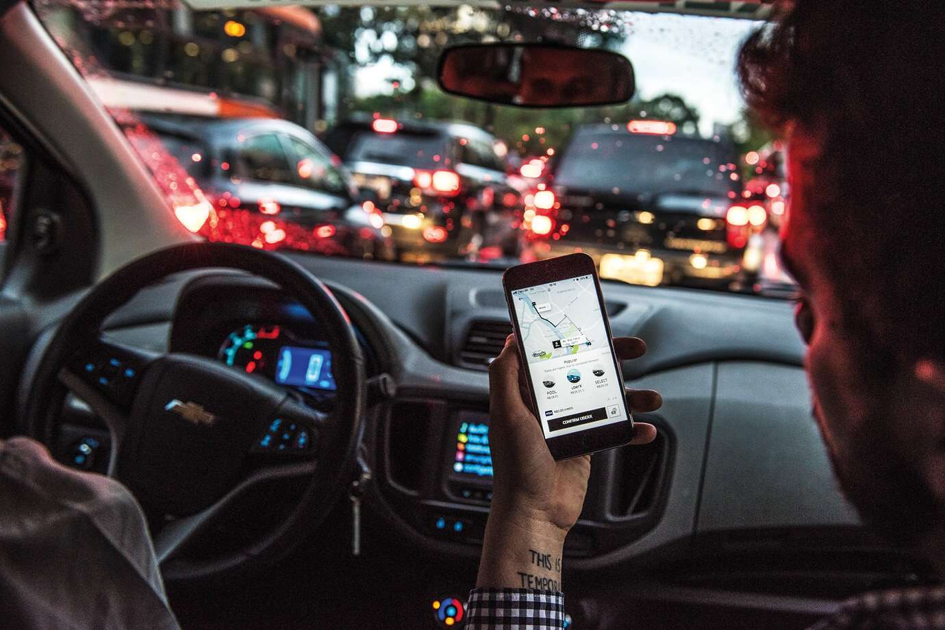 Uber e 99 podem ser responsabilizadas por danos causados por passageiros; entenda