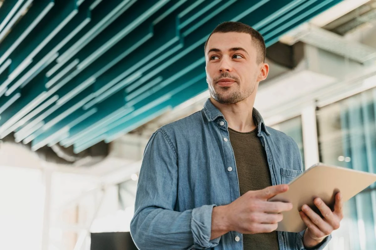 Como posicionar sua empresa no topo do mercado? Essa estratégia é utilizada por 9 em cada 10 CEOS