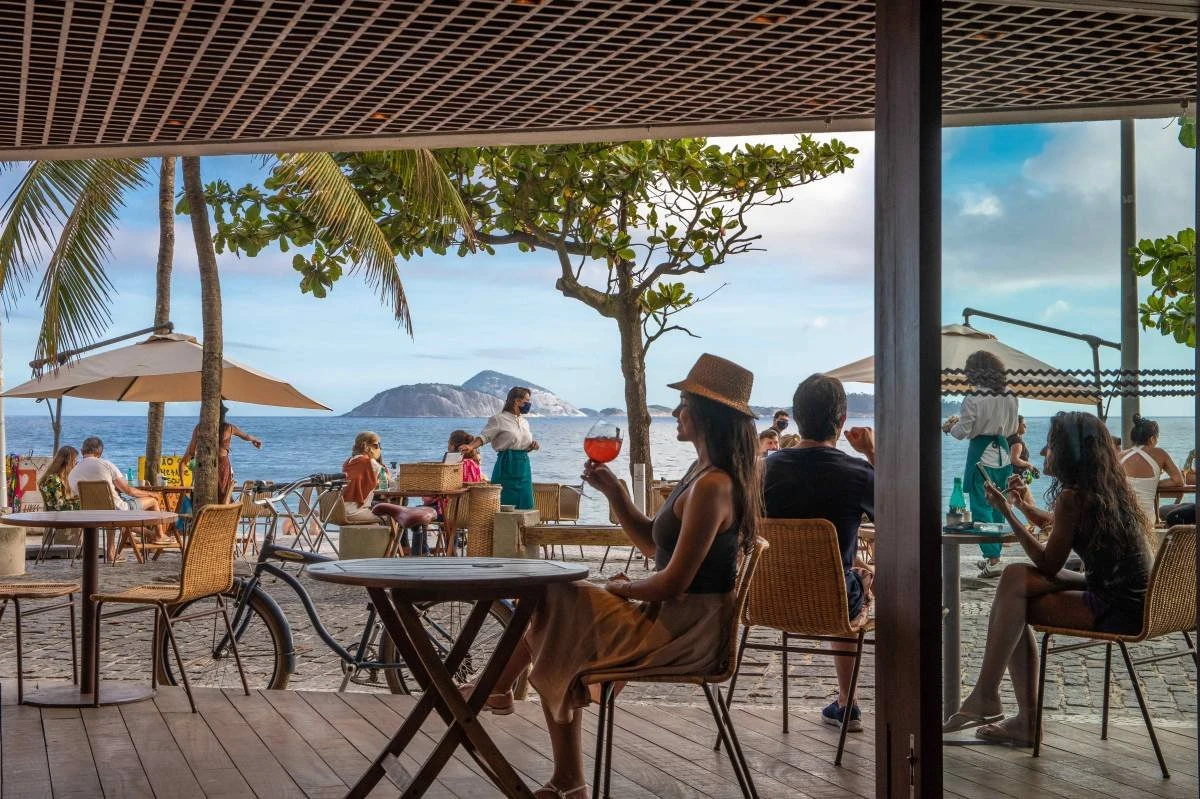 Bares e restaurantes esperam faturamento 7% maior com festas corporativas