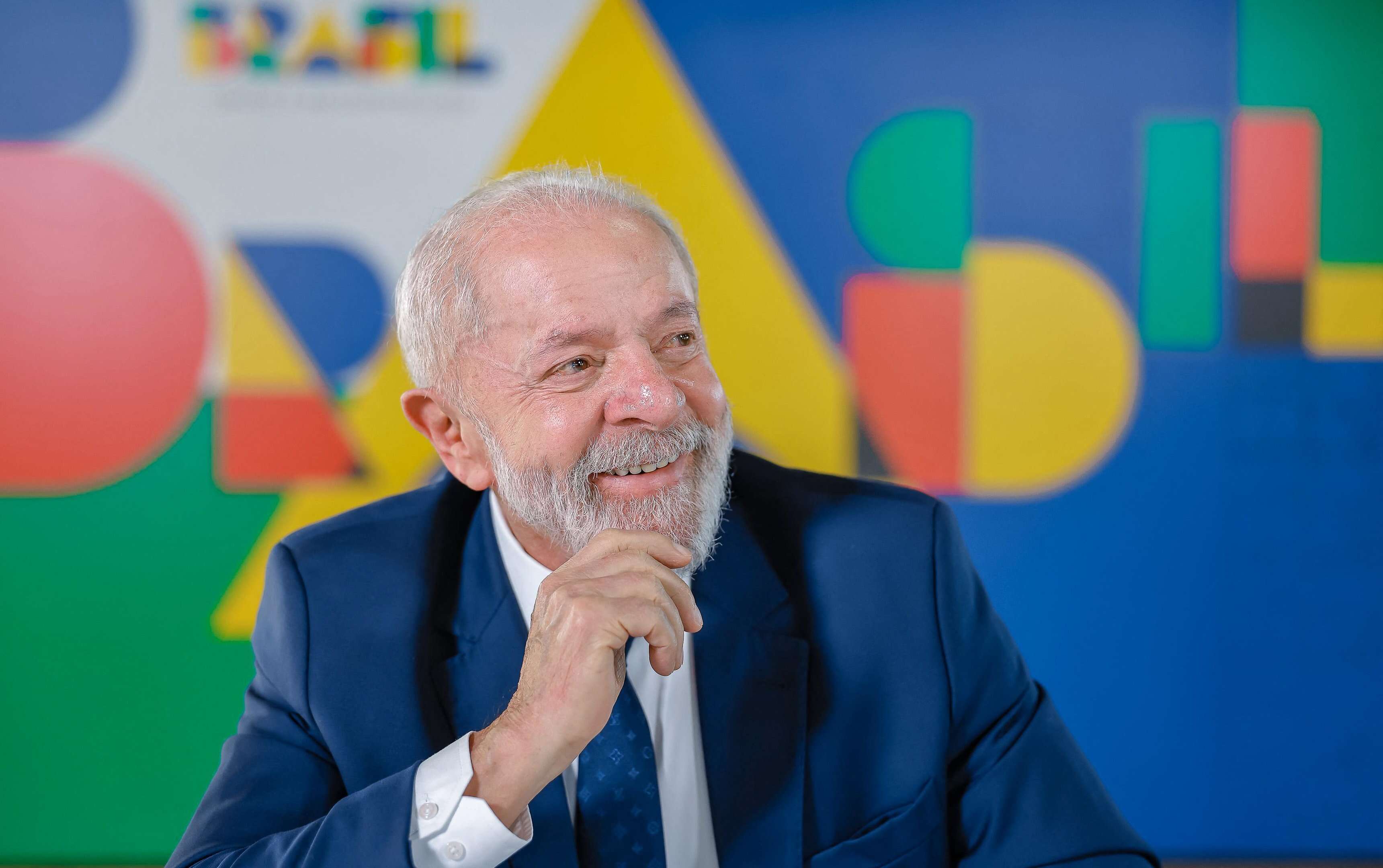 Após alta da Selic, Lula diz que economia vai crescer mais de 3%, acima da estimativa do governo