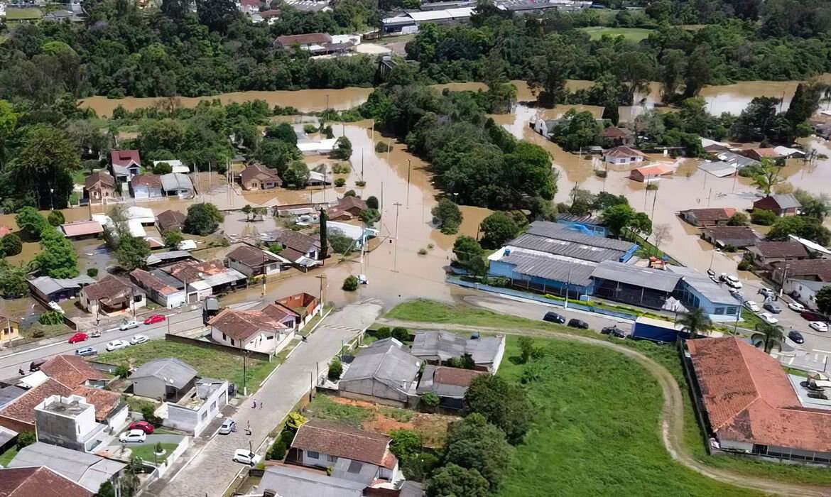 Mudanças climáticas tornaram o mundo US$ 1,5 trilhão mais pobre