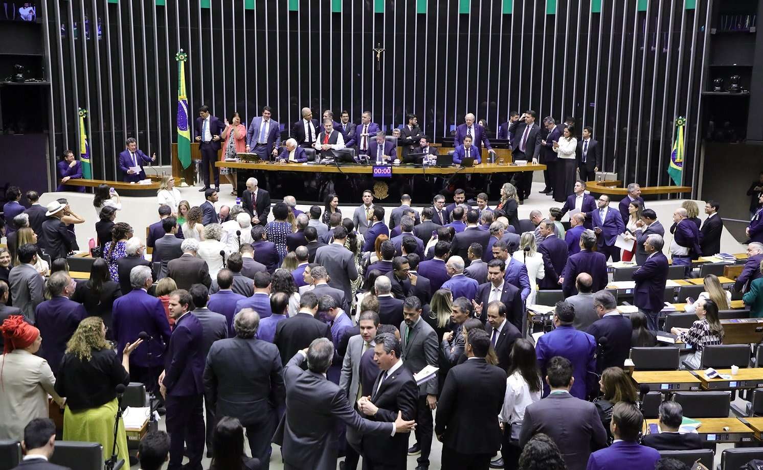 Câmara aprova projeto que libera emendas canceladas de 'restos a pagar’