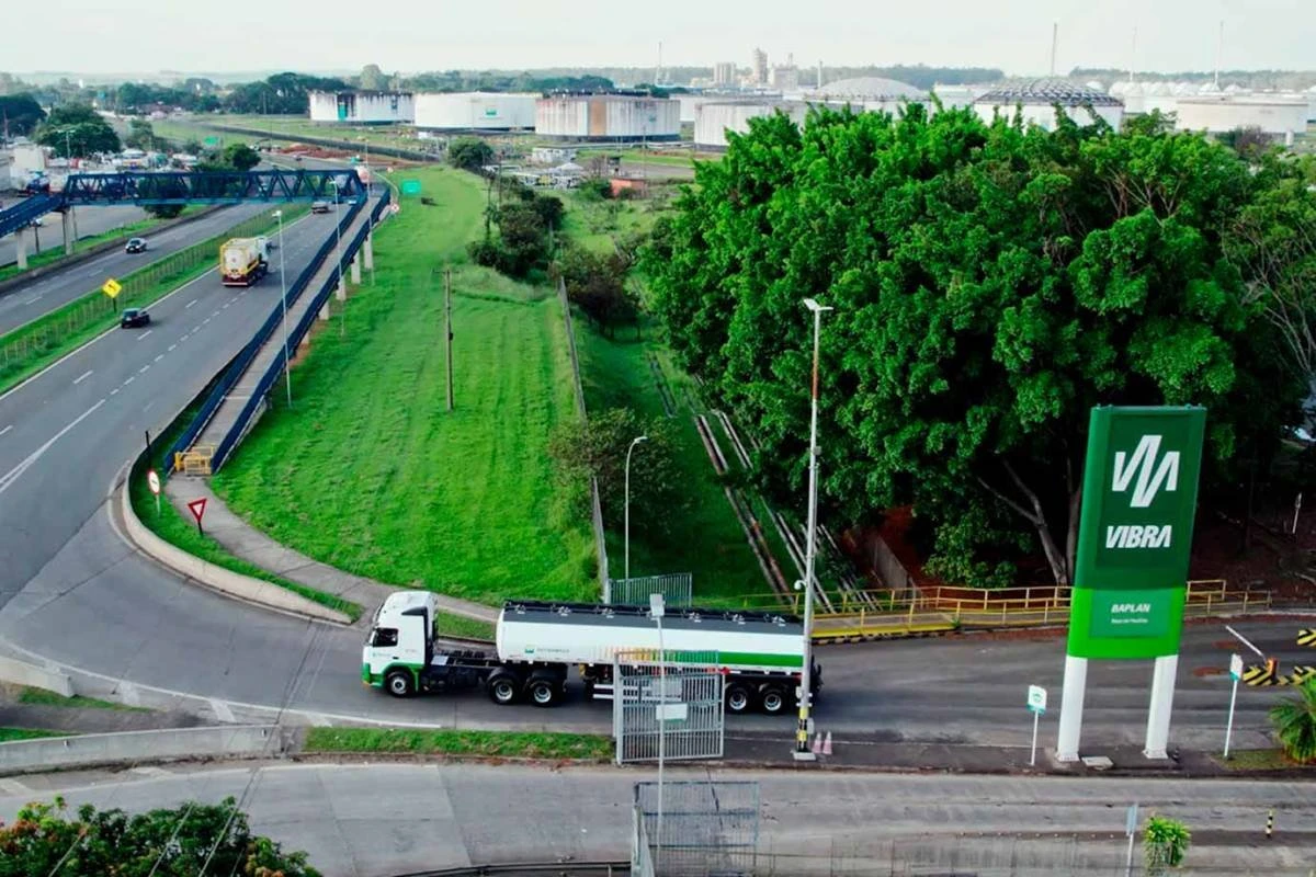 Vibra atualiza o papel da empresa com renováveis aliados aos combustíveis líquidos