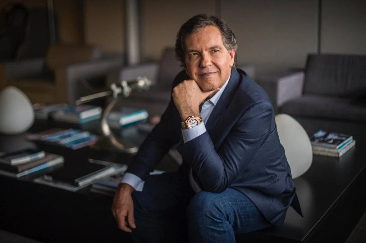 João Appolinário investiu nesta fábrica de tintas no Shark Tank. Hoje, franquia fatura R$300 milhões