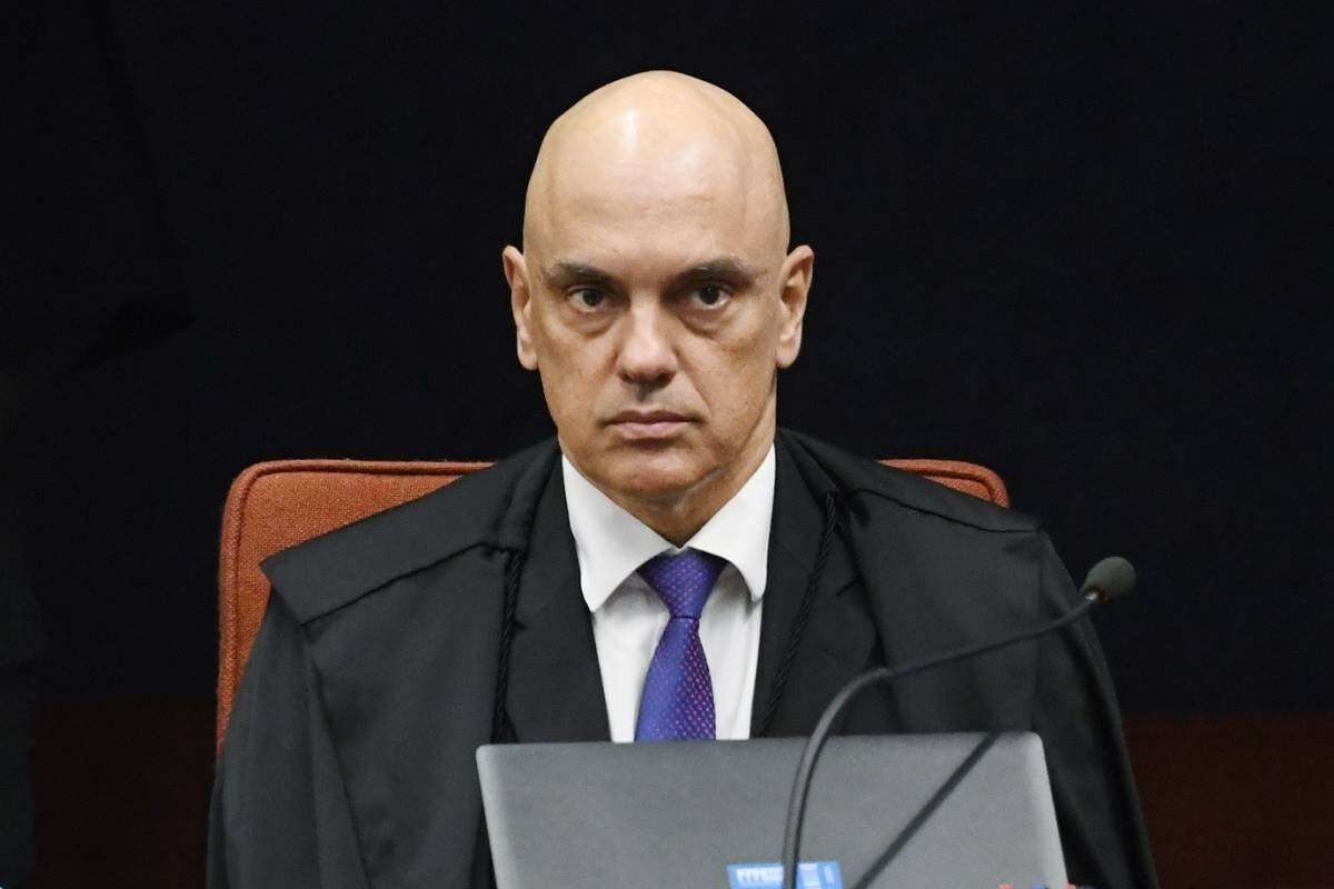 Moraes manda notificar denunciados por tentativa de golpe e dá 15 dias para apresentarem defesas