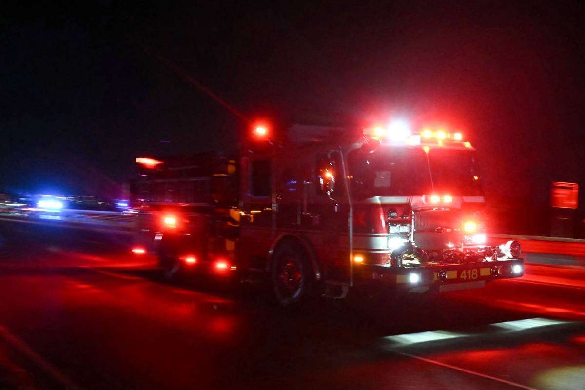 Condição do aeroporto e pouso à noite sobre a água podem ter contribuído para acidente em Washington