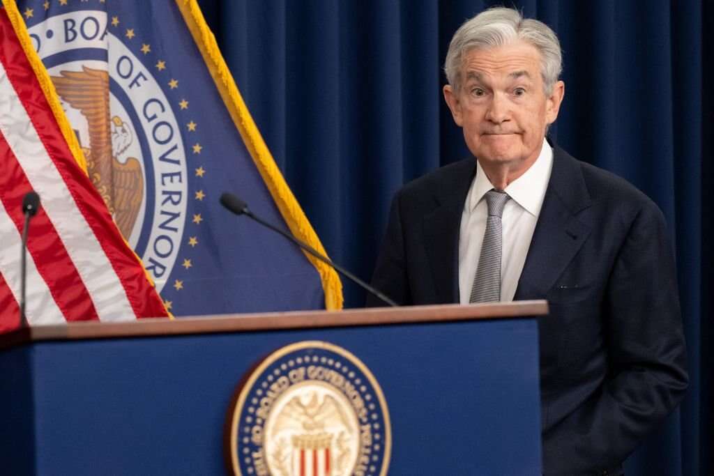 Fed começará a cortar juros nos EUA em menos de 6 meses, sugere nova aposta do mercado